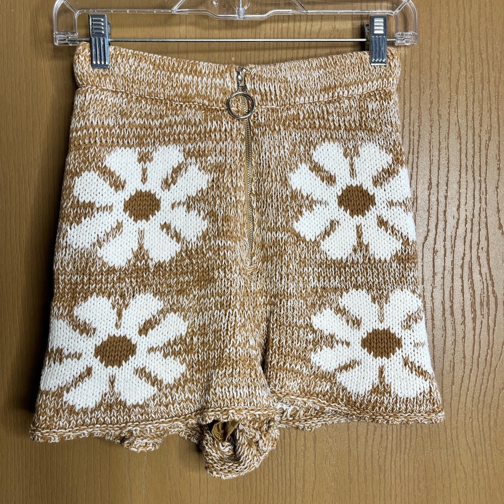 Floral Knit Women Shorts - Tan and White